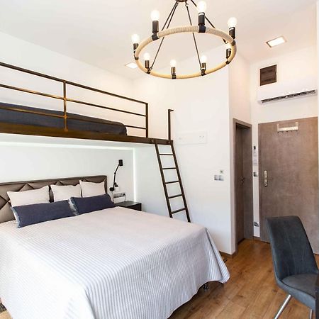 Premium Rooms By Hi5 - Style At The Comedy Theater Budapešť Exteriér fotografie