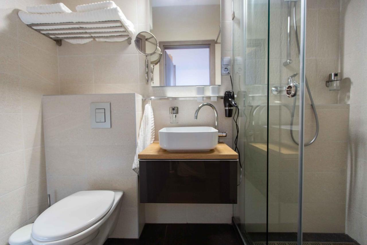 Premium Rooms By Hi5 - Style At The Comedy Theater Budapešť Exteriér fotografie