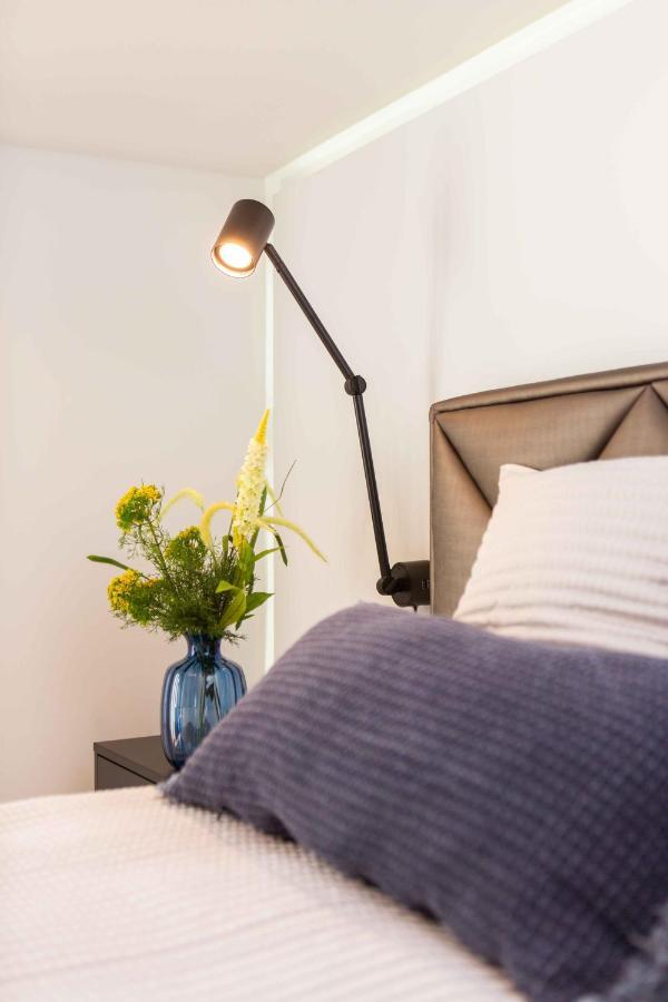 Premium Rooms By Hi5 - Style At The Comedy Theater Budapešť Exteriér fotografie
